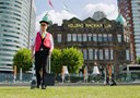 Nico de hotelportier en een schone Wilhelminapier Rotterdam